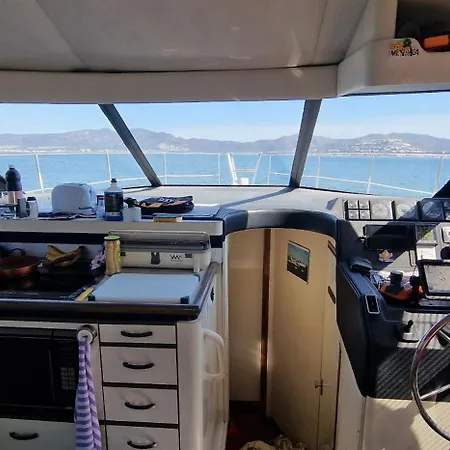 43 Ft Motoryacht In * Empuriabrava